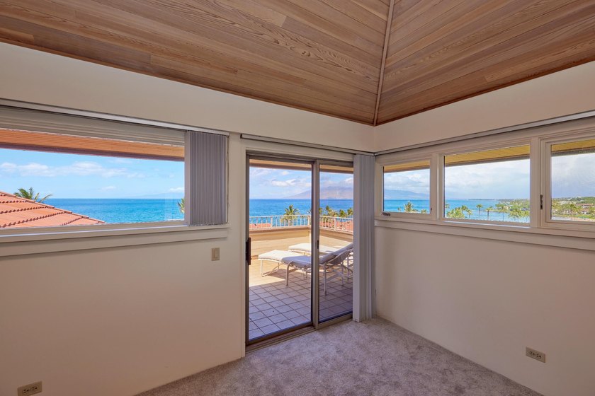OUTSTANDING VALUE for one of Wailea Point's most FABULOUS VIEW - photo 25