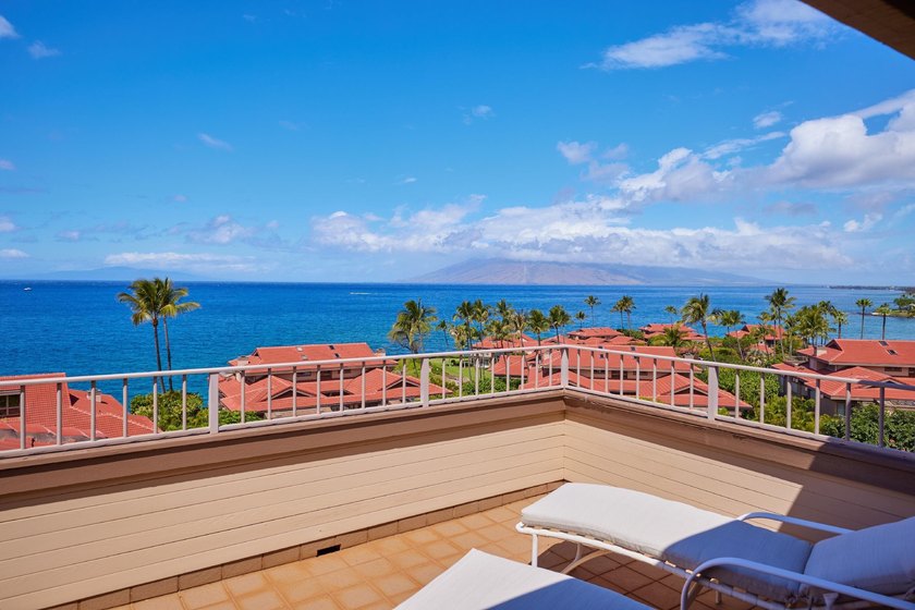 OUTSTANDING VALUE for one of Wailea Point's most FABULOUS VIEW - photo 28