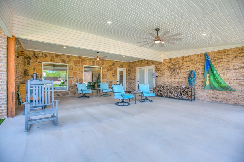 Welcome to your new home! This beautifully maintained 3 bed 2 - photo 28