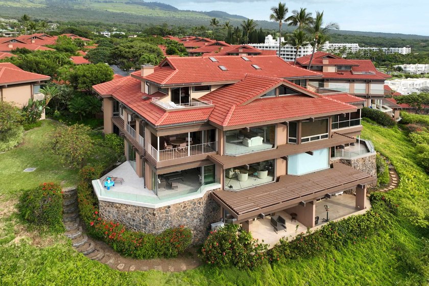 OUTSTANDING VALUE for one of Wailea Point's most FABULOUS VIEW - photo 36