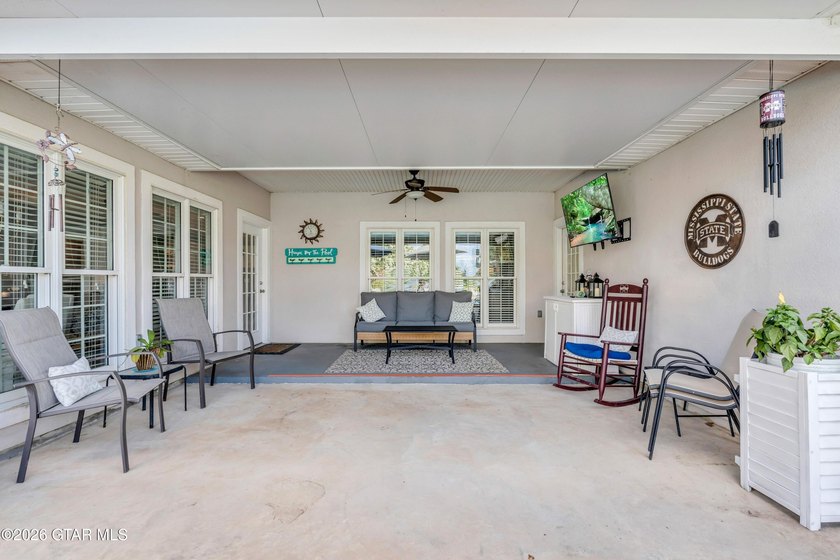 Nestled on approximately 1.5 beautifully landscaped acres in the - photo 41