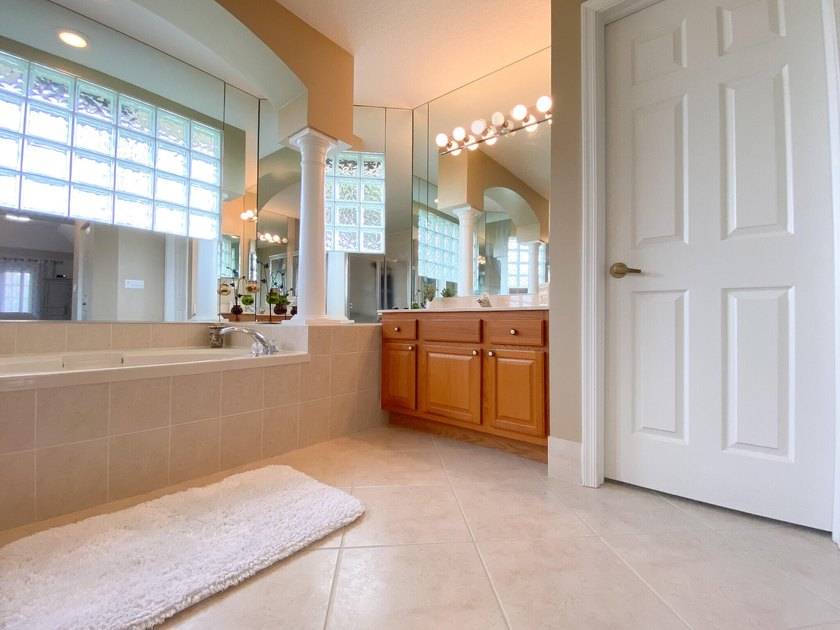 Welcome to this beautifully maintained Royal Professional - photo 41