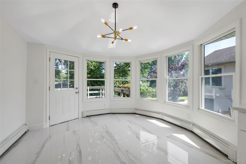 Welcome to this fully renovated Hi Ranch House in the Heart of - photo 9