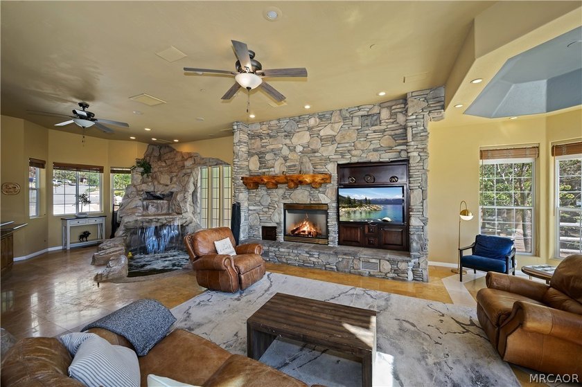 Welcome to an extraordinary custom-built mountain retreat where - photo 14