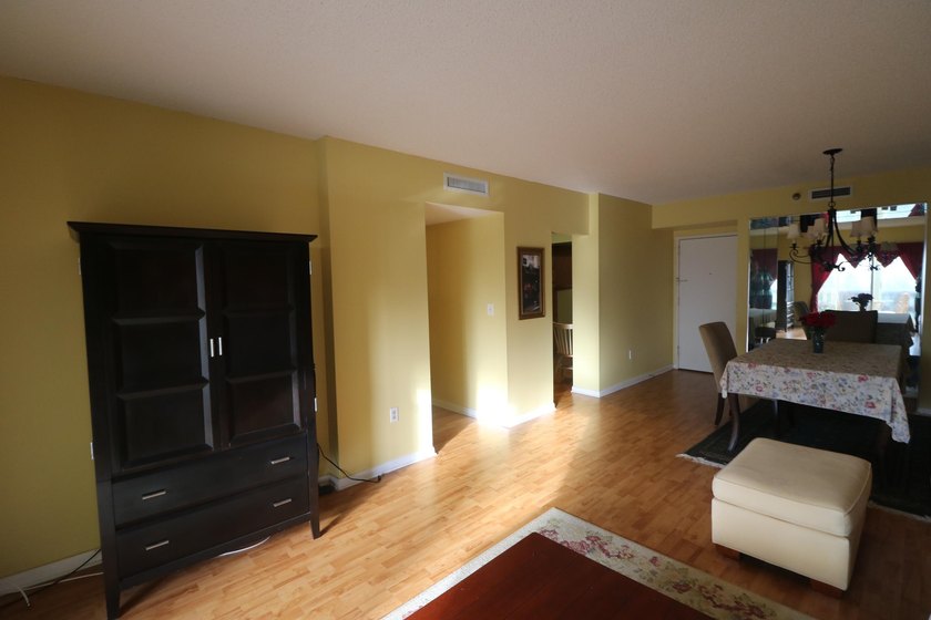 Established condominium community with strong HOA rules, has 24 - photo 3