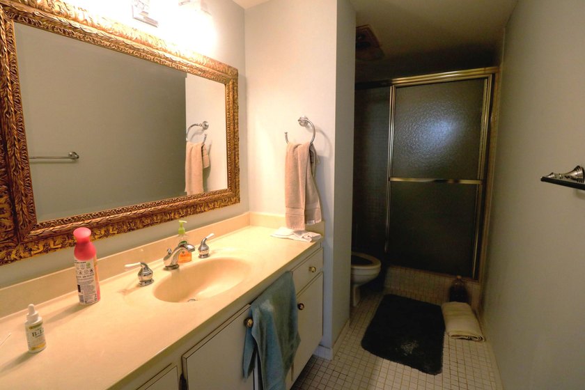 Established condominium community with strong HOA rules, has 24 - photo 6