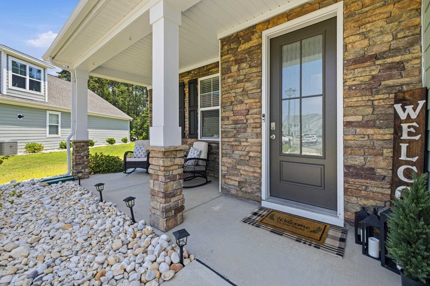 When the size of the price tag is smaller than the house and lot - photo 3