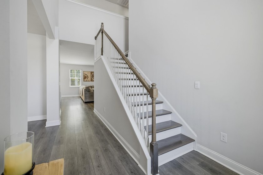 When the size of the price tag is smaller than the house and lot - photo 4