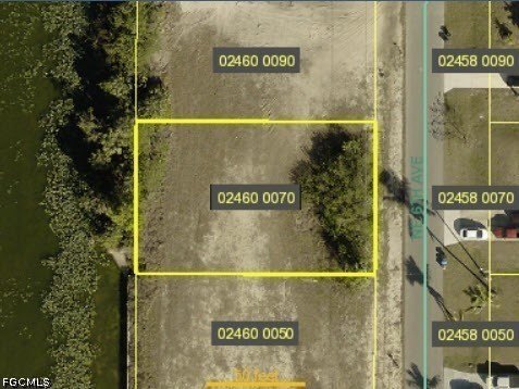 NORTHEAST CAPE Amazing Freshwater lot. Rear exposure is Western - photo 3