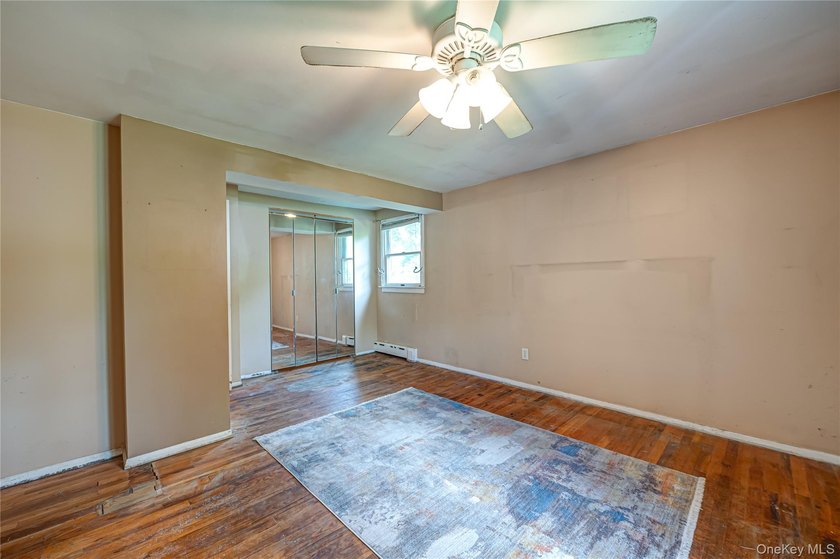 Rare opportunity to own this large, mid-block colonial with - photo 14