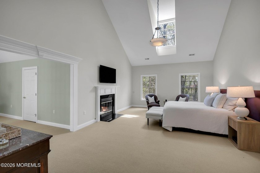 THE ULTIMATE PRIVATE RESORT. Handsome Colonial estate set on 2 - photo 18