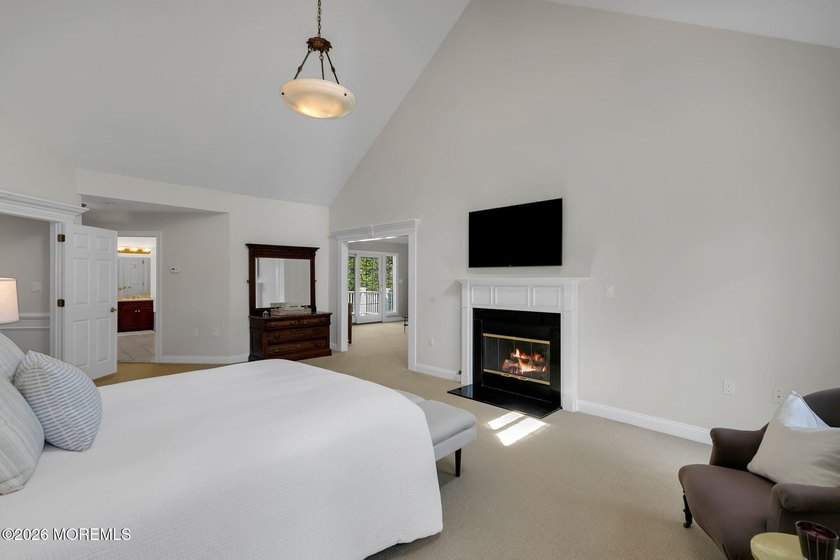 THE ULTIMATE PRIVATE RESORT. Handsome Colonial estate set on 2 - photo 19