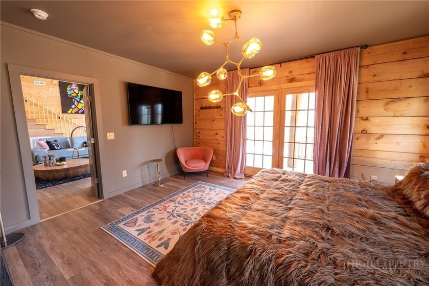 New custom log cabin on Sugar Mountain offering the perfect - photo 29