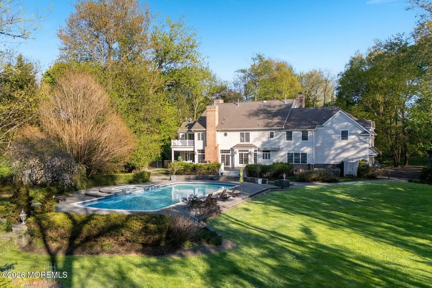 THE ULTIMATE PRIVATE RESORT. Handsome Colonial estate set on 2 - photo 31