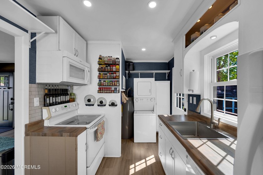 Charming 2BR/1BA home in desirable New Egypt! This freshly - photo 6