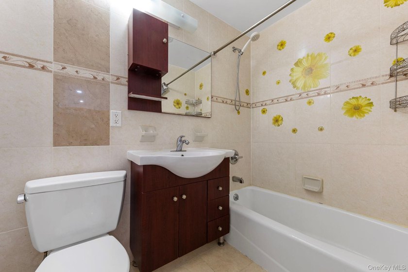 Duplex Penthouse 3 bedrooms condo unit in the heart of downtown - photo 9