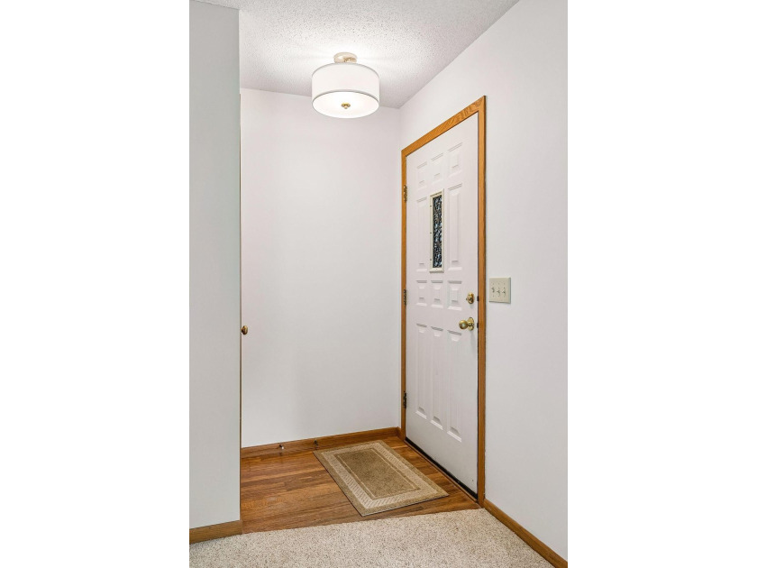 Welcome to comfortable living, private rear facing unit with - photo 6