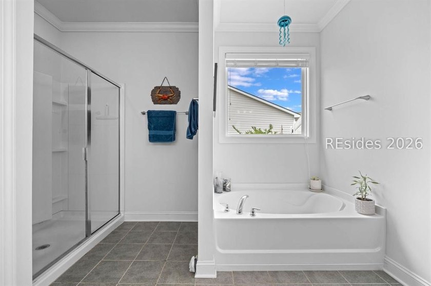 Skip the new build process with this one-level Litchfield model - photo 15