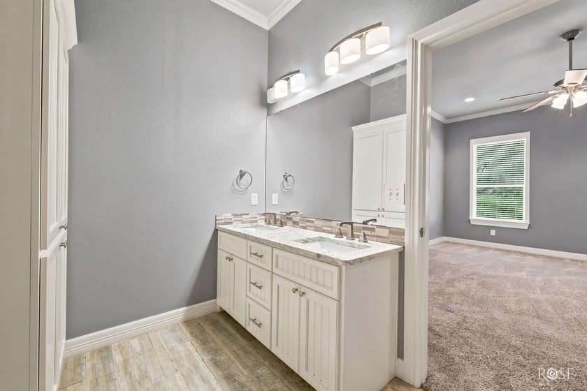 Welcome to your West Texas paradise. This home was completely - photo 17