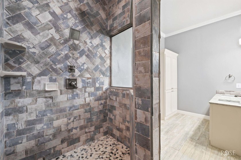 Welcome to your West Texas paradise. This home was completely - photo 19