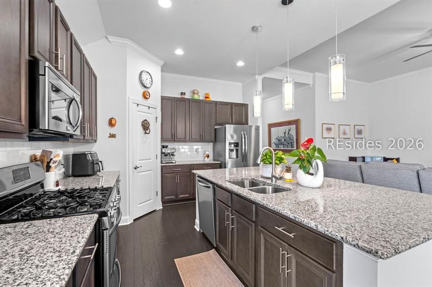 Skip the new build process with this one-level Litchfield model - photo 20