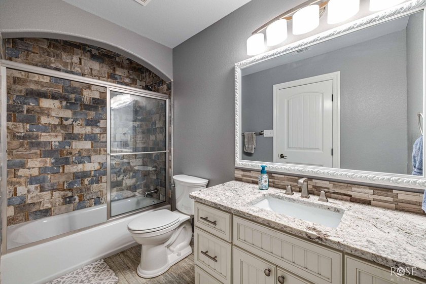 Welcome to your West Texas paradise. This home was completely - photo 21