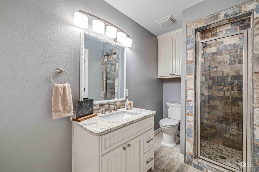 Welcome to your West Texas paradise. This home was completely - photo 23