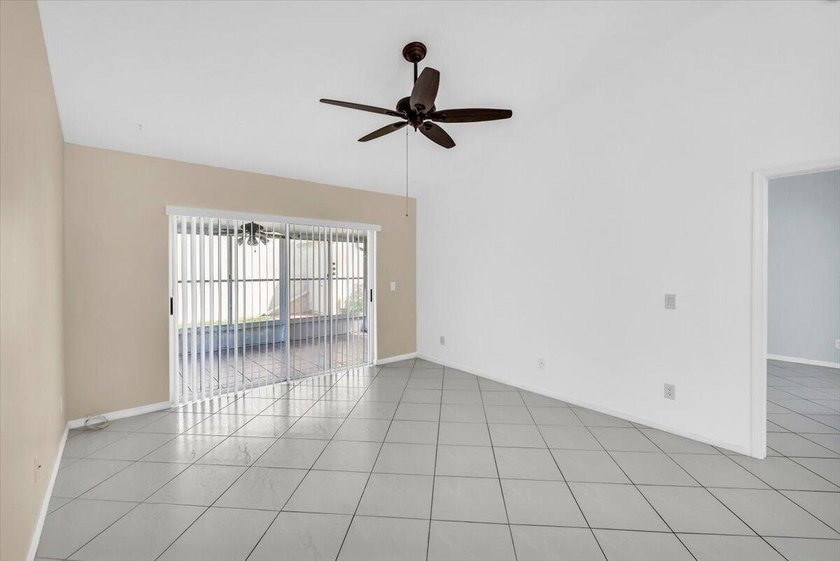 Welcome to Kings Isle, one of Pt St Lucie's most desired, active - photo 25