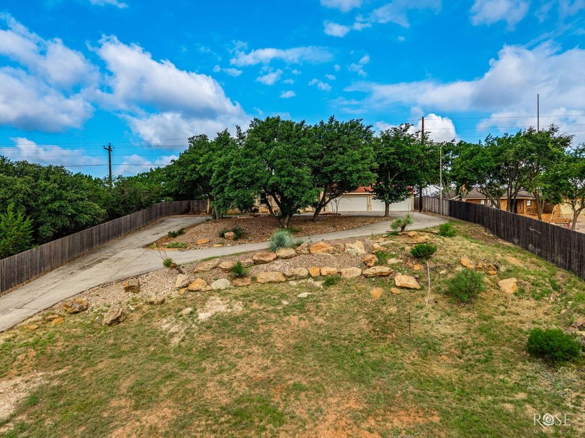 Welcome to your West Texas paradise. This home was completely - photo 29