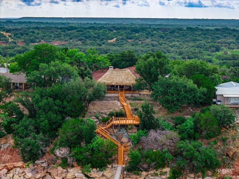 Welcome to your West Texas paradise. This home was completely - photo 34