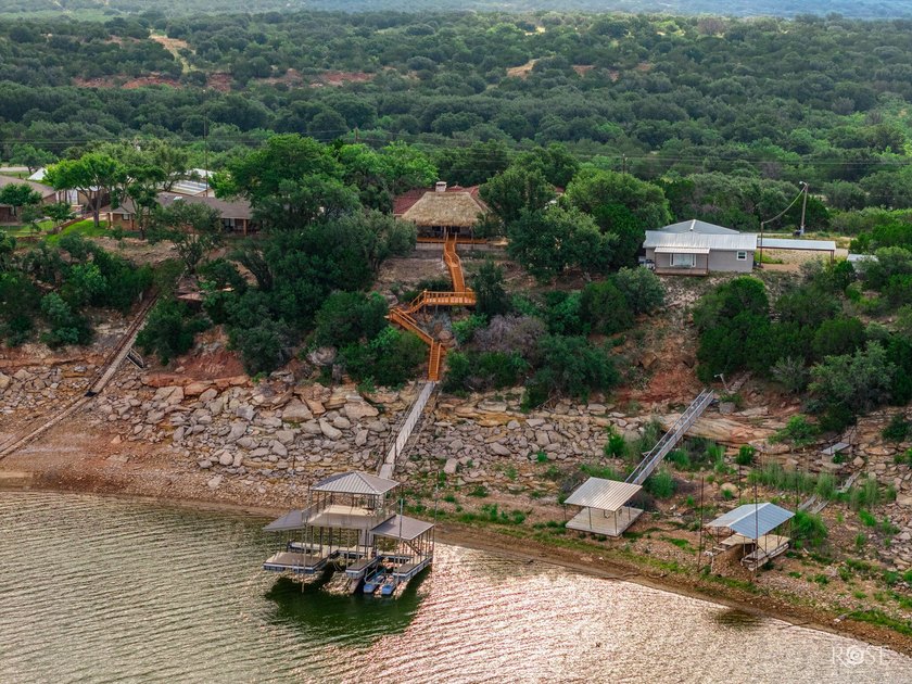 Welcome to your West Texas paradise. This home was completely - photo 35