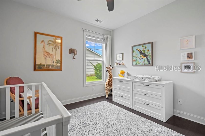 Skip the new build process with this one-level Litchfield model - photo 37