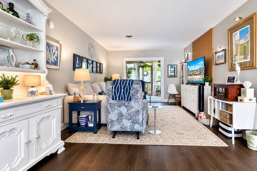 Welcome to Lake Homes, nestled in the highly desirable community - photo 8