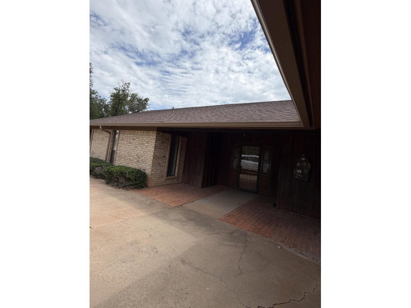 Welcome to Lake Nasworthy. This lake front property has a 3/2 - photo 11