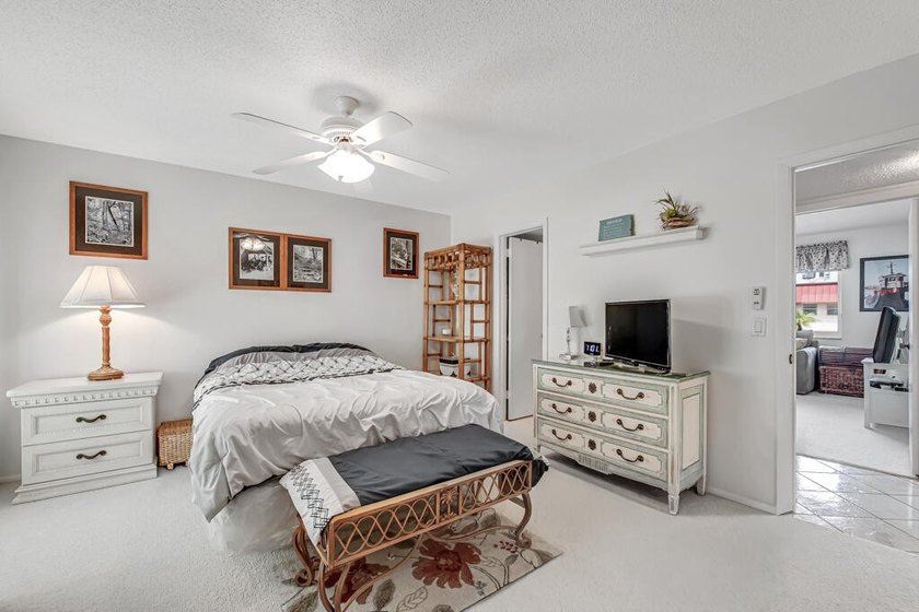 Turnkey Living at its Finest! This beautifully maintained - photo 12