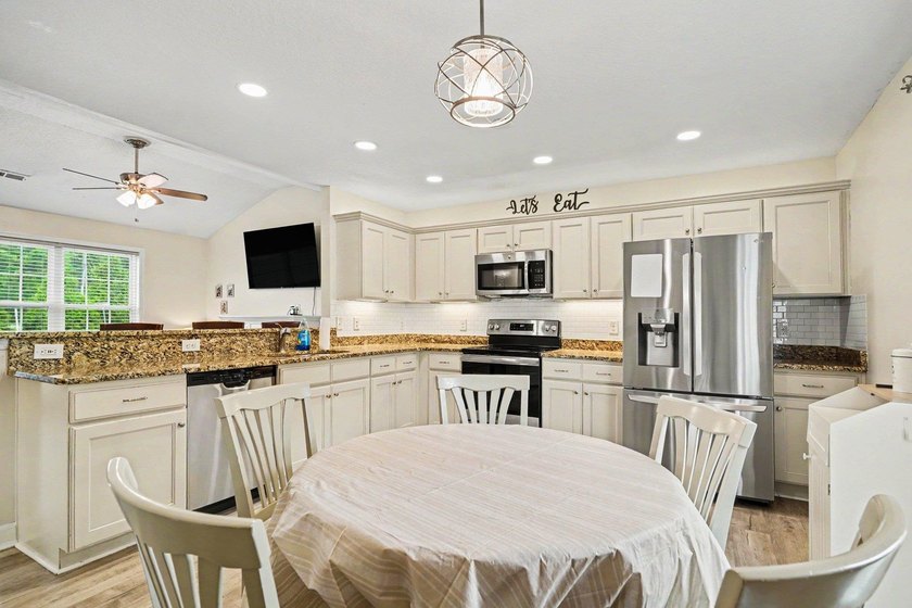 This well-maintained 3-bedroom, 2-bath home in Bristol Pines - photo 7