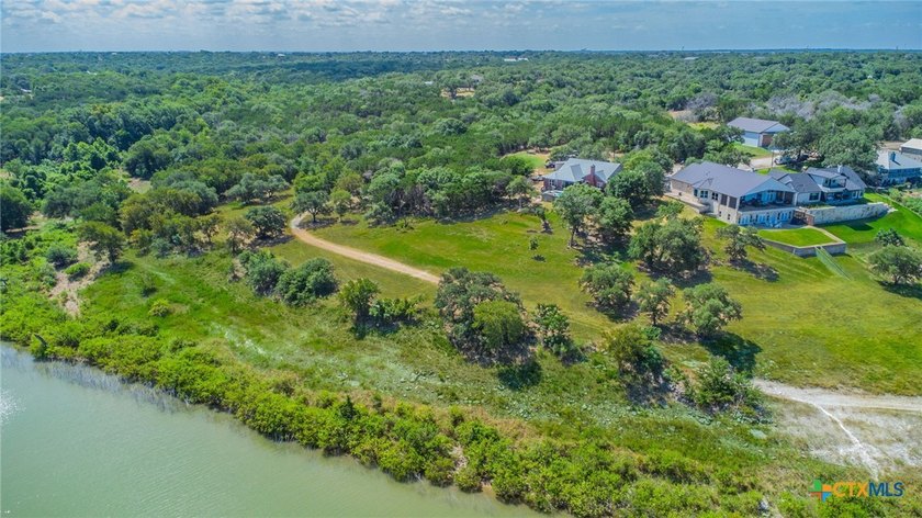 One of a kind Lake Belton property, 1.7 acres with access to the - photo 8