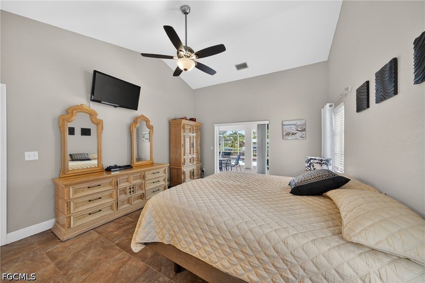 Direct sailboat access, solar-heated pool home in Cape Coral's - photo 22