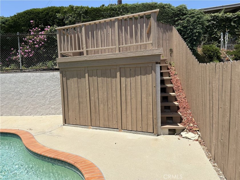 Beautiful 4 bedrooms and 3 bathrooms home in a very desirable - photo 13