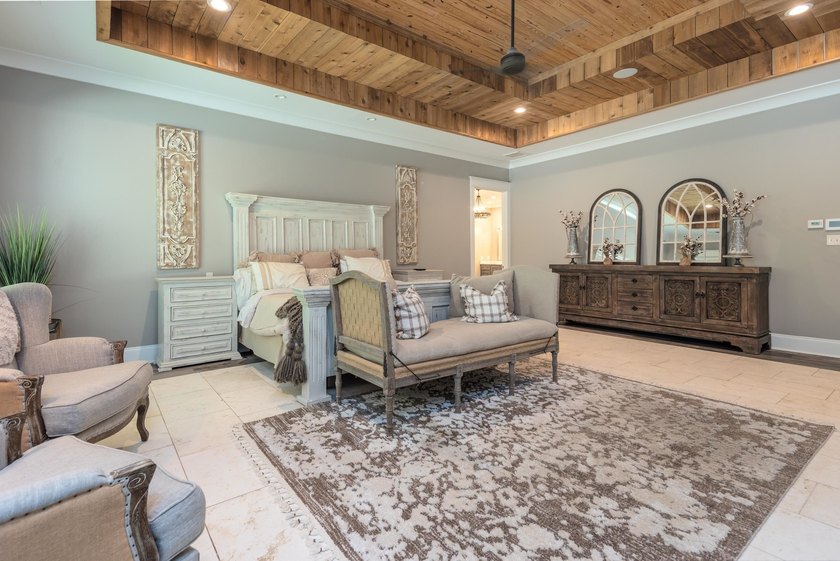 Custom estate property located on 8.67 acres in the heart of - photo 19