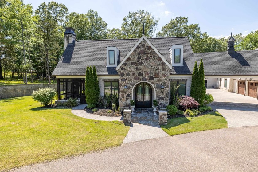 Custom estate property located on 8.67 acres in the heart of - photo 31