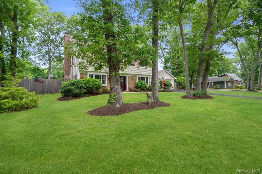 Beautifully Maintained Stony Brook Home in the Desirable P - photo 3