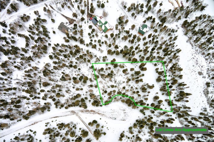 If you're looking for a quiet location that also has nearby - photo 4