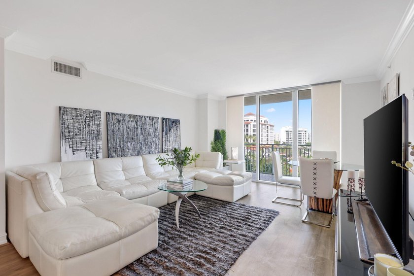 Welcome to Unit 609 at Palmetto Place, a beautifully maintained - photo 11