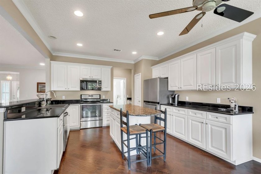 Beautifully maintained Dogwood model situated on a .25-acre lot - photo 17
