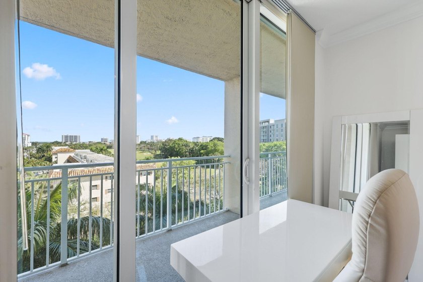 Welcome to Unit 609 at Palmetto Place, a beautifully maintained - photo 19