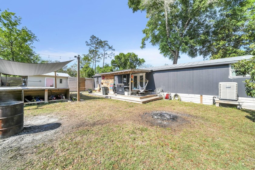 Move-in ready home in growing Freeport, close to the Black Creek - photo 23