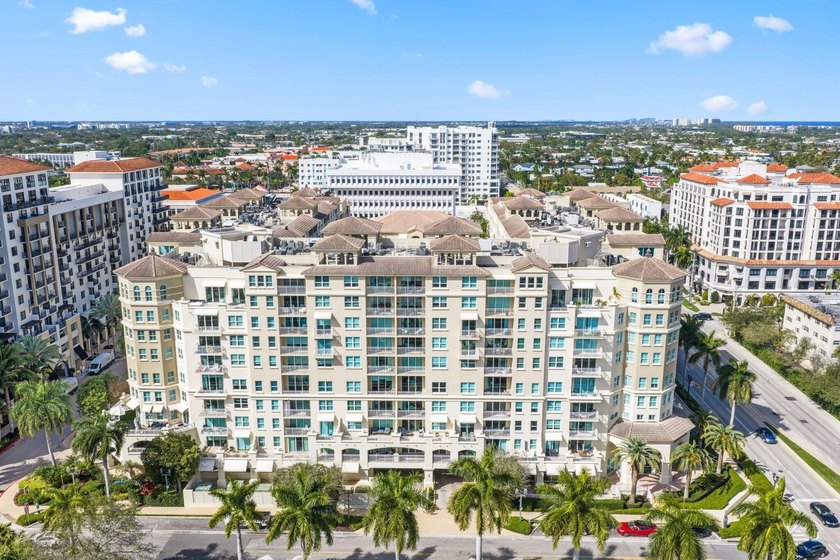 Welcome to Unit 609 at Palmetto Place, a beautifully maintained - photo 38