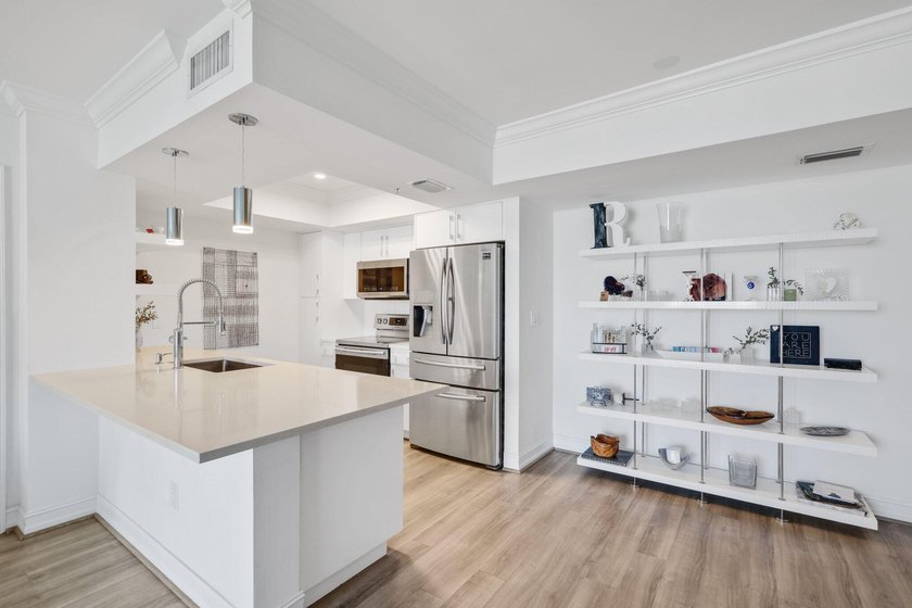 Welcome to Unit 609 at Palmetto Place, a beautifully maintained - photo 50
