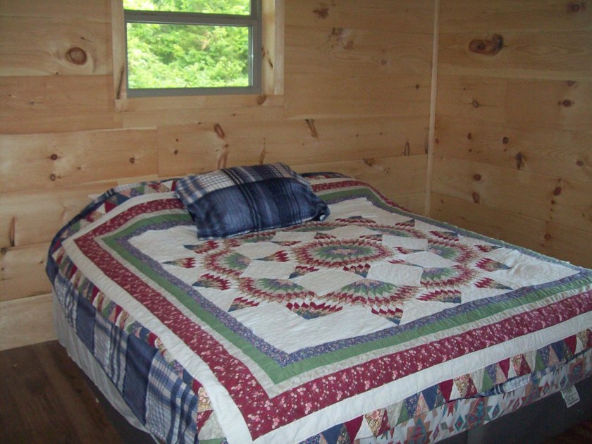 1.28-Ac. Lot, (Log Siding) House, 3-Bedrooms, 2 1/2 Bath, Living - photo 13